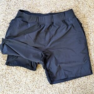Fabletics Fundamental Short Lined